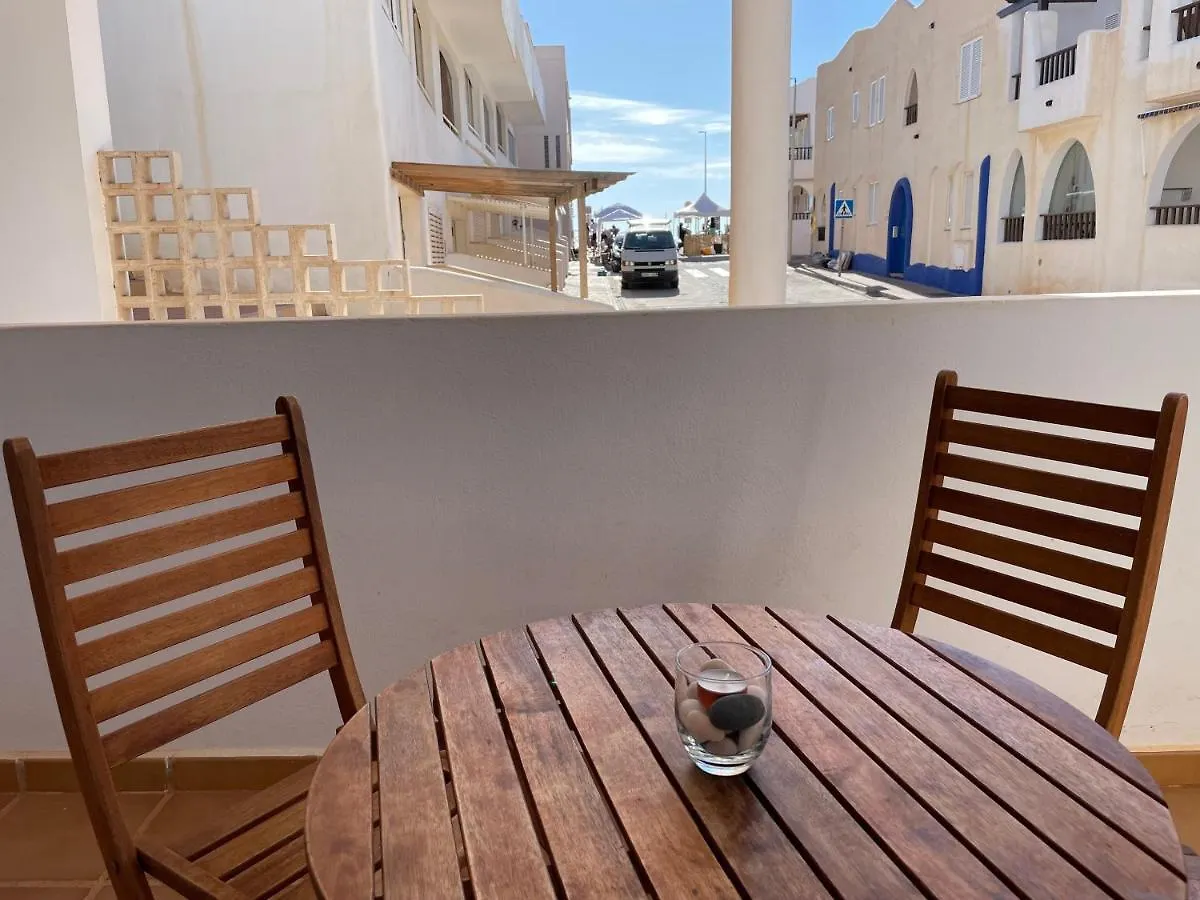 Apartamento De 3 Dormitorios A 60 M De La Playa En La Isleta, Cabo De Gata La Isleta del Moro Apartment