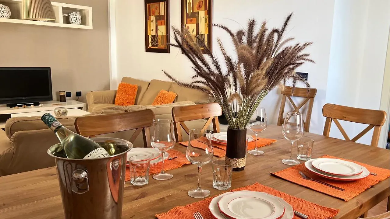 Apartamento De 3 Dormitorios A 60 M De La Playa En La Isleta, Cabo De Gata La Isleta del Moro Apartment